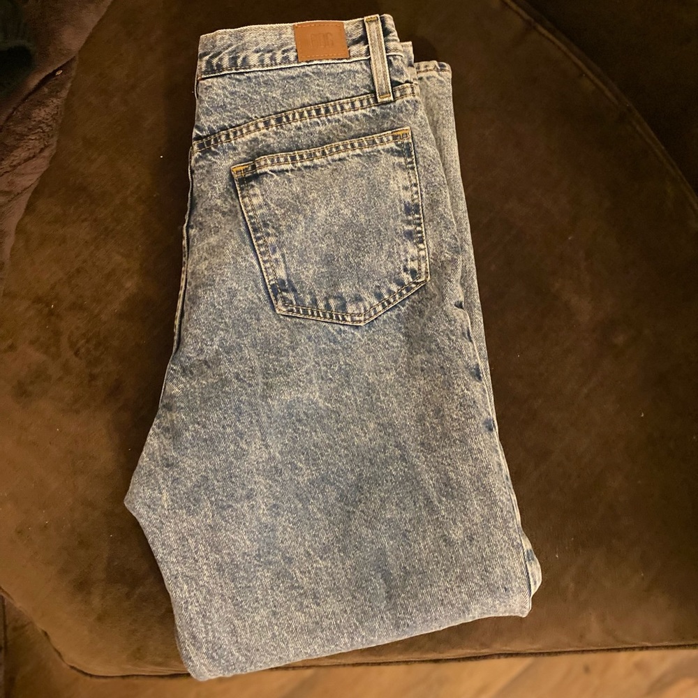New never worn BDG jeans from urban outfitters 🤍